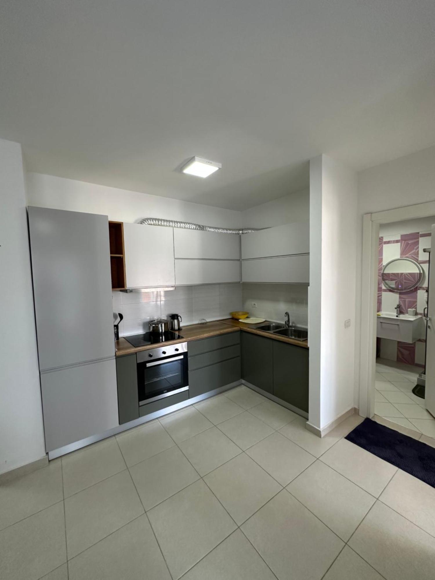 Apartament Merville 6 *